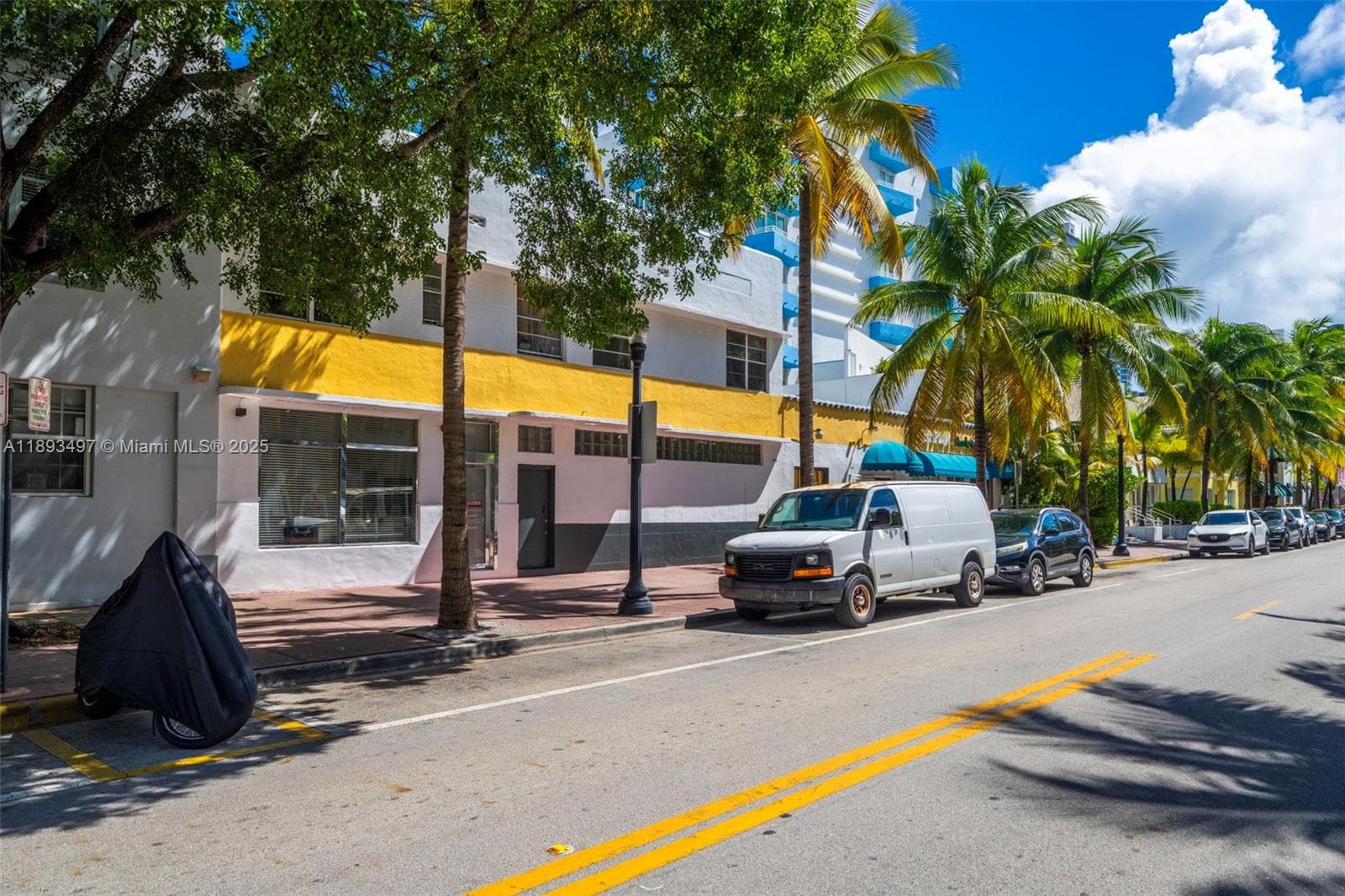 249 Collins Ave, Miami Beach FL 33139 photo 4