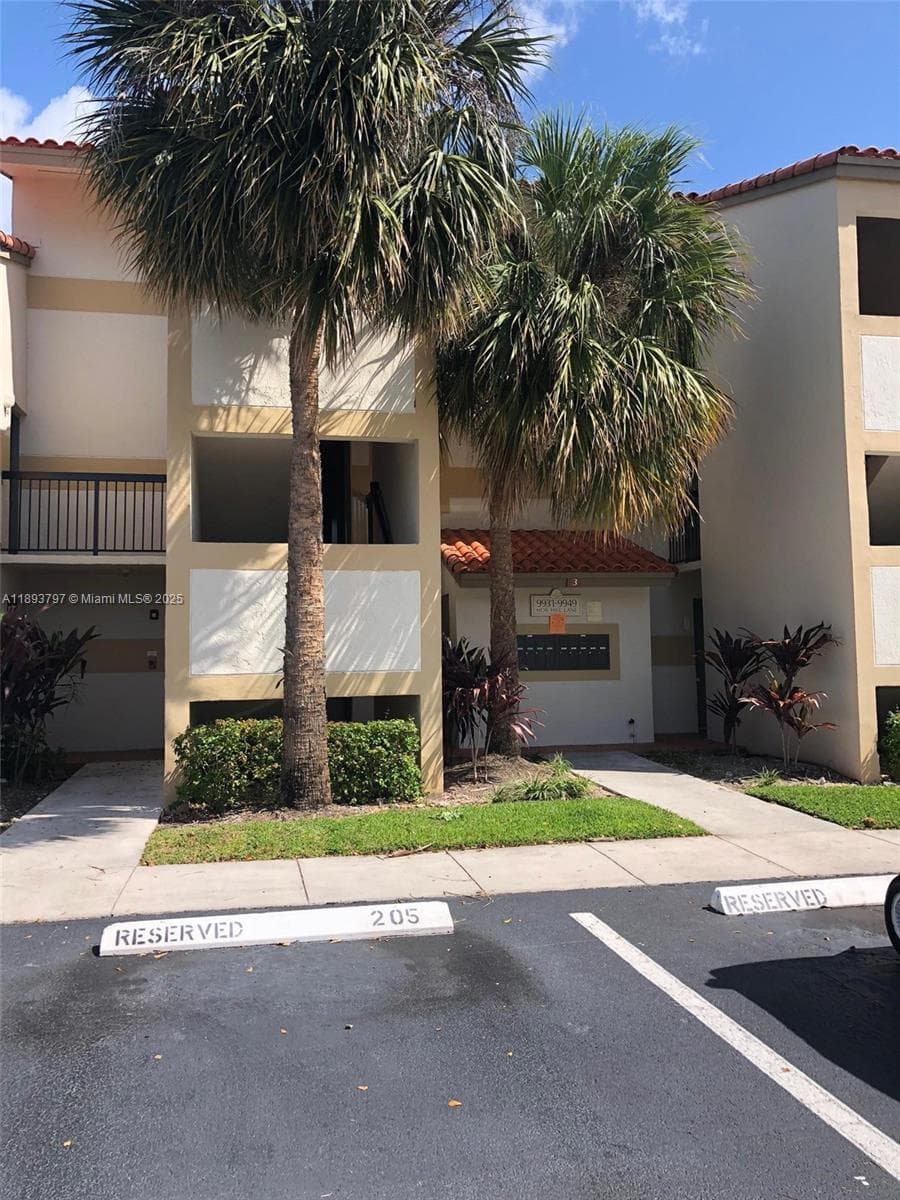 9861 Nob Hill Ct # 9861, Sunrise FL 33351 photo 2