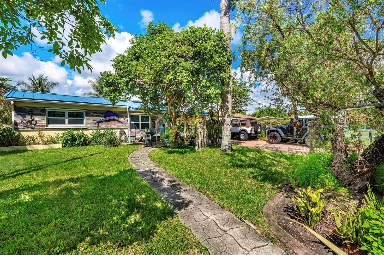 4717 SW 35th Avenue, Dania Beach FL 33312 photo 3