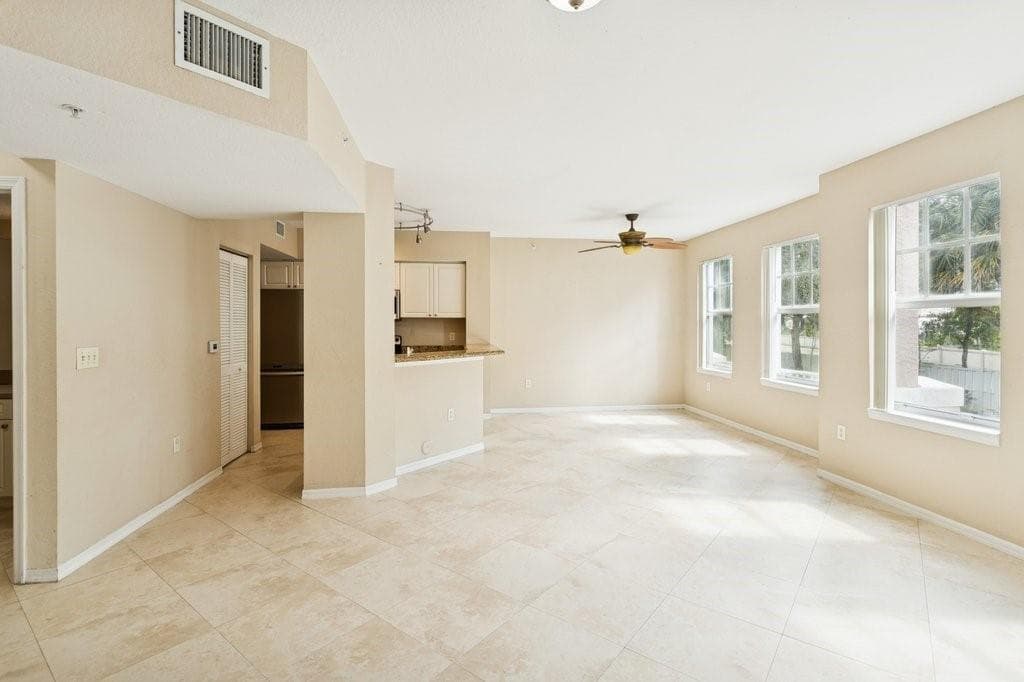6384 W Sample Road W # 6384, Coral Springs FL 33067 photo 2