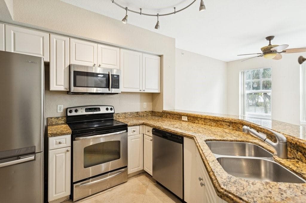6384 W Sample Road W # 6384, Coral Springs FL 33067 photo 4