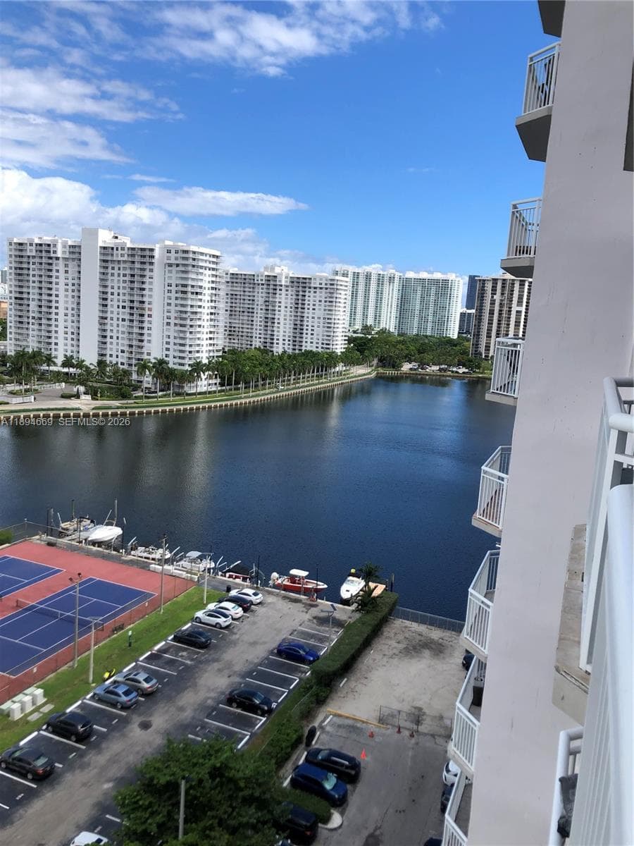 18051 Biscayne Blvd # 1501, Aventura FL 33160 photo 2