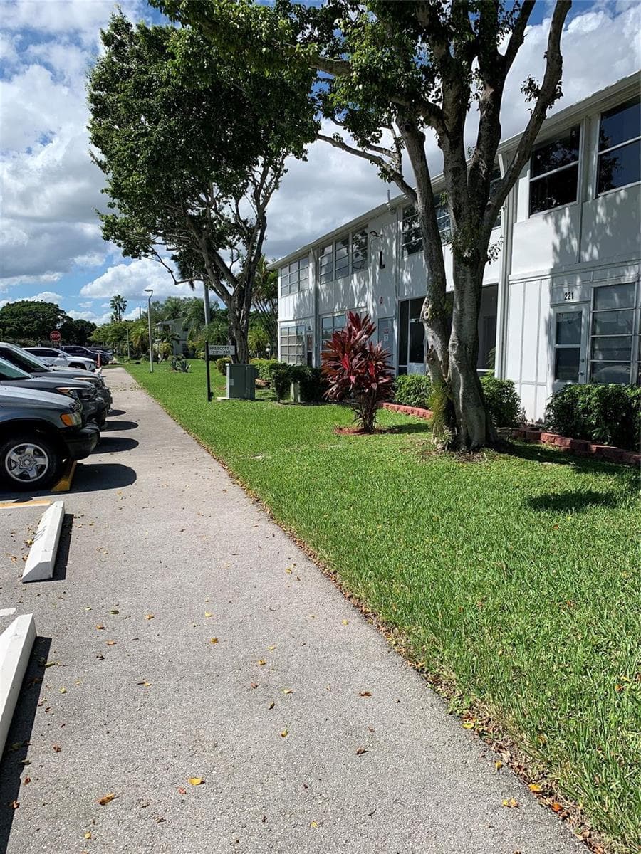 236 Prescott-l # 236, Deerfield Beach FL 33442 photo 2