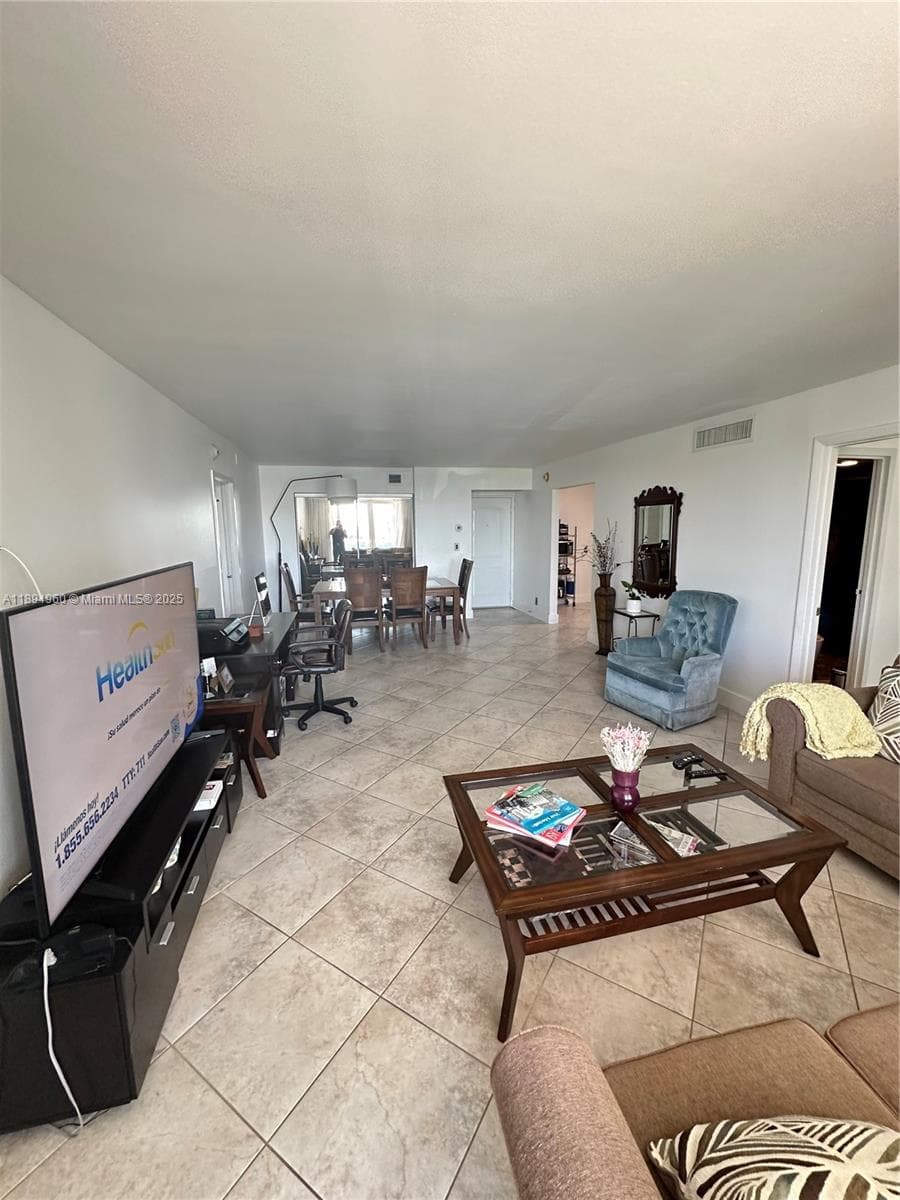 100 Bayview Dr # 601, Sunny Isles Beach FL 33160 photo 4