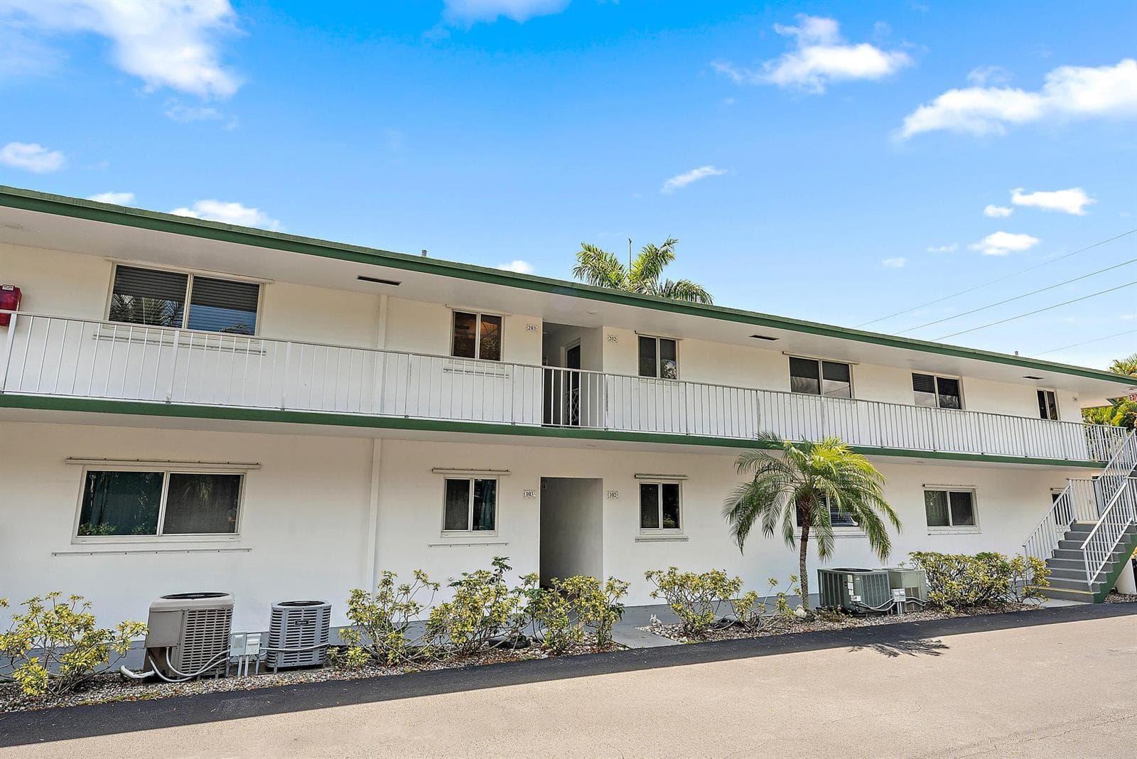 2 Garden Street # 203m, Tequesta FL 33469 photo 2