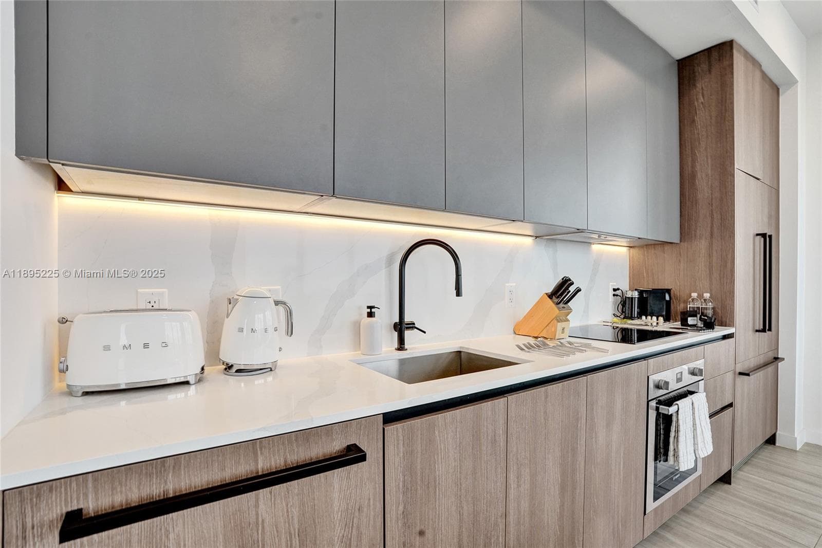 580 72nd street # 2102, Miami Beach FL 33141 photo 4