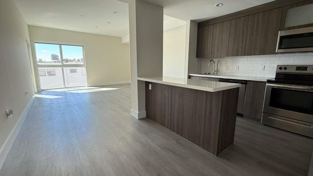 1938 Jackson Street # 305, Hollywood FL 33020 photo 2