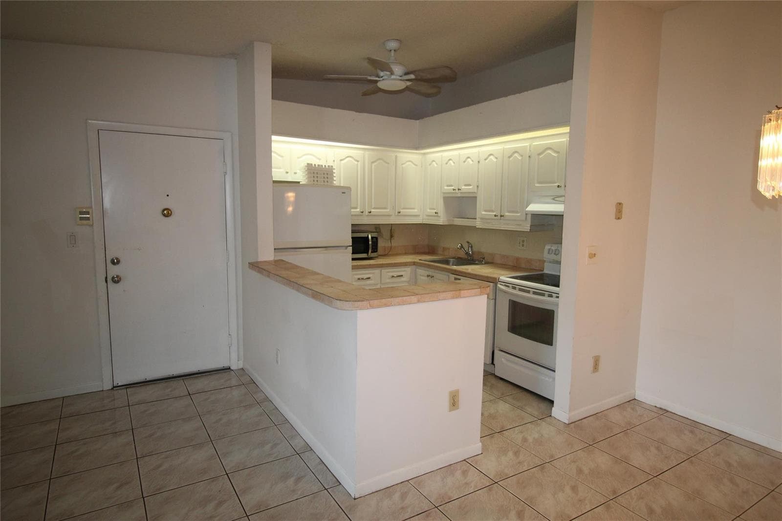 9728 S Belfort Circle # 206, Tamarac FL 33321 photo 2