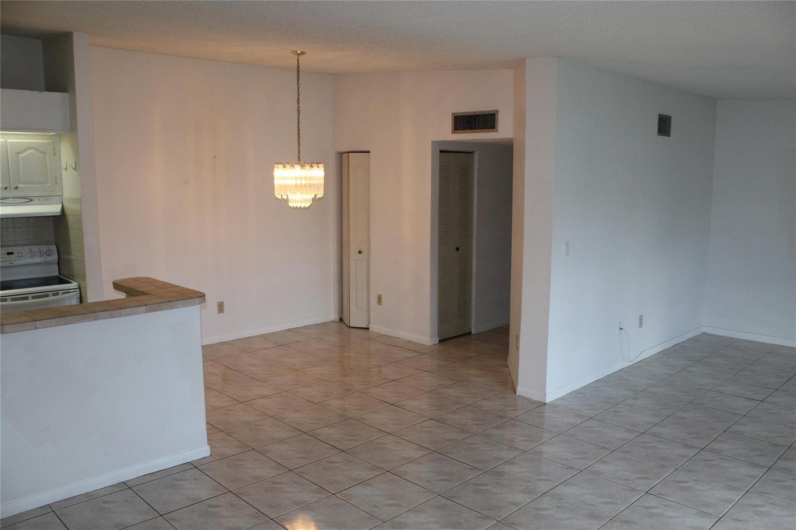 9728 S Belfort Circle # 206, Tamarac FL 33321 photo 4