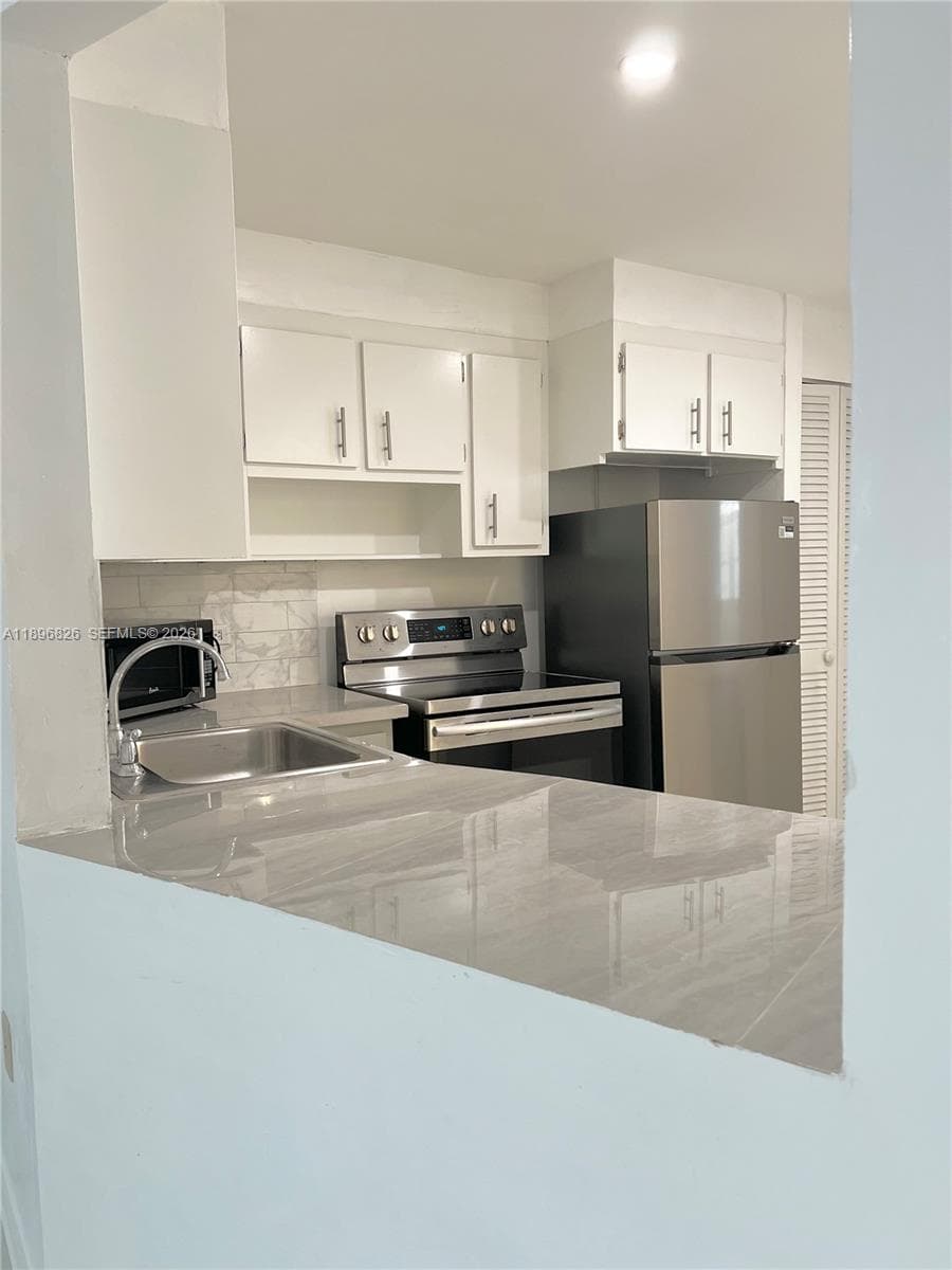 1710 NE 191st St # 3, Miami FL 33179 photo 3