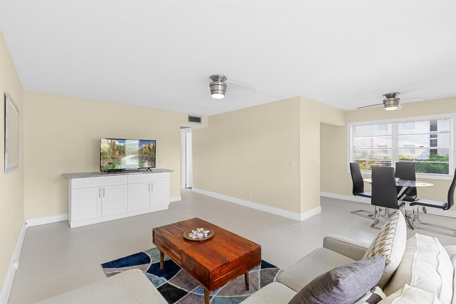 209 Ventnor M # 209, Deerfield Beach FL 33442 photo 3