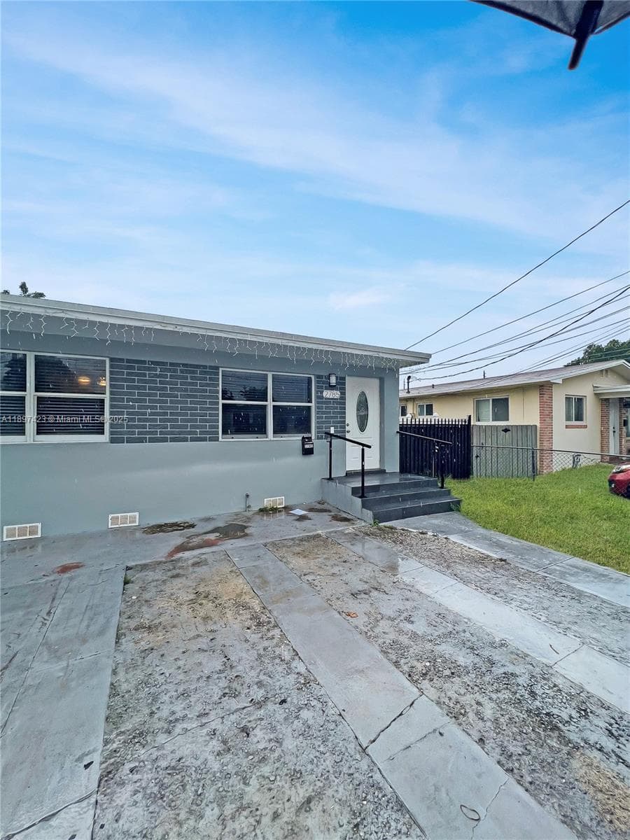 2783 - 2785 SW 33rd Ct, Miami FL 33133