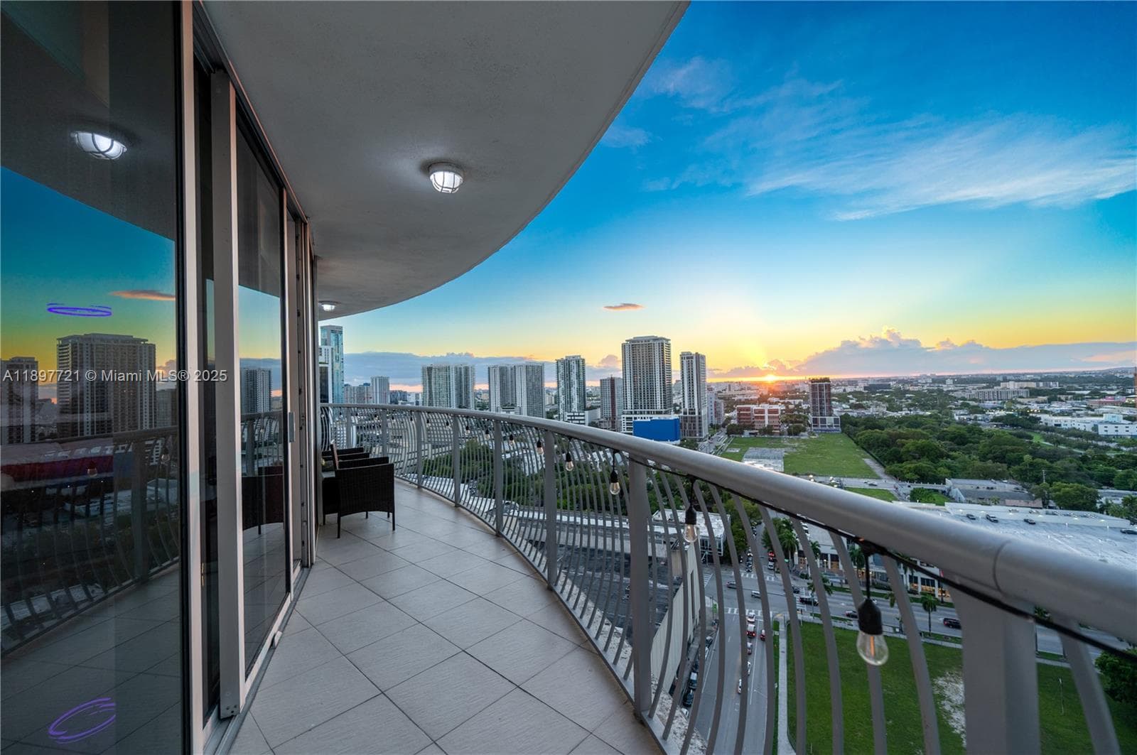 1750 N Bayshore Dr # 2615, Miami FL 33132 photo 2