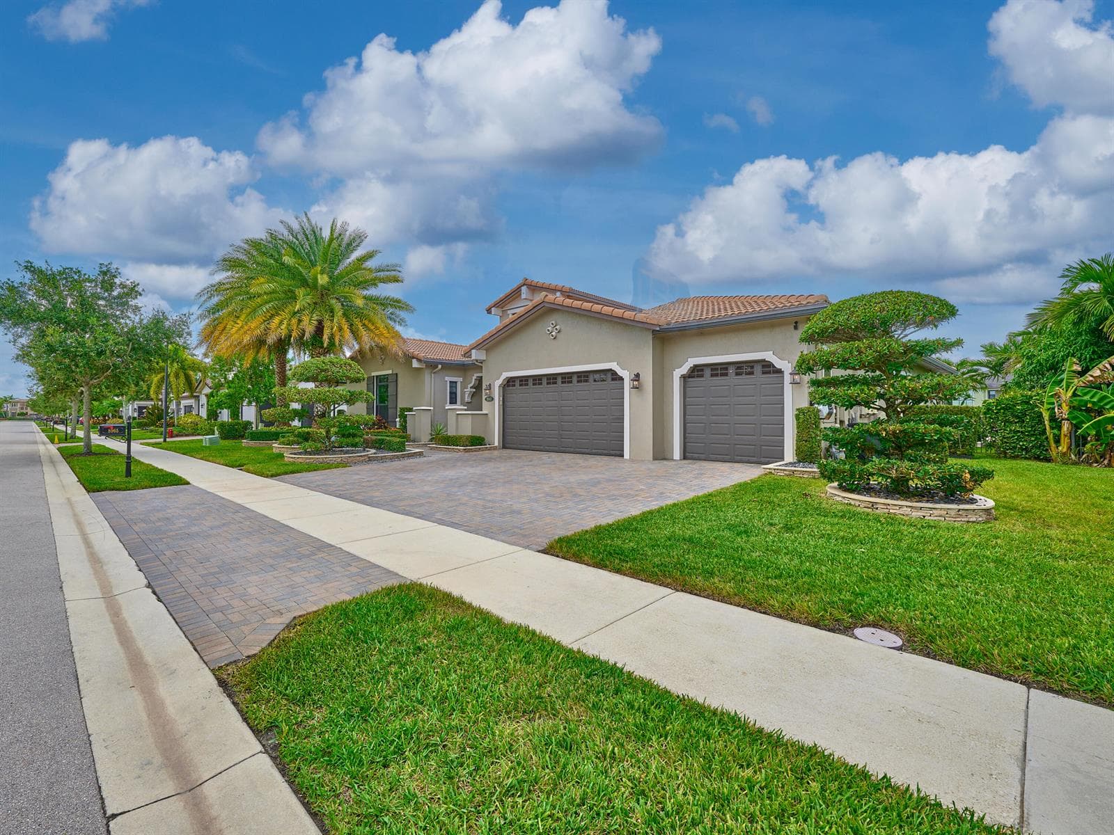 8965 Watercrest Circle E, Parkland FL 33076 photo 5
