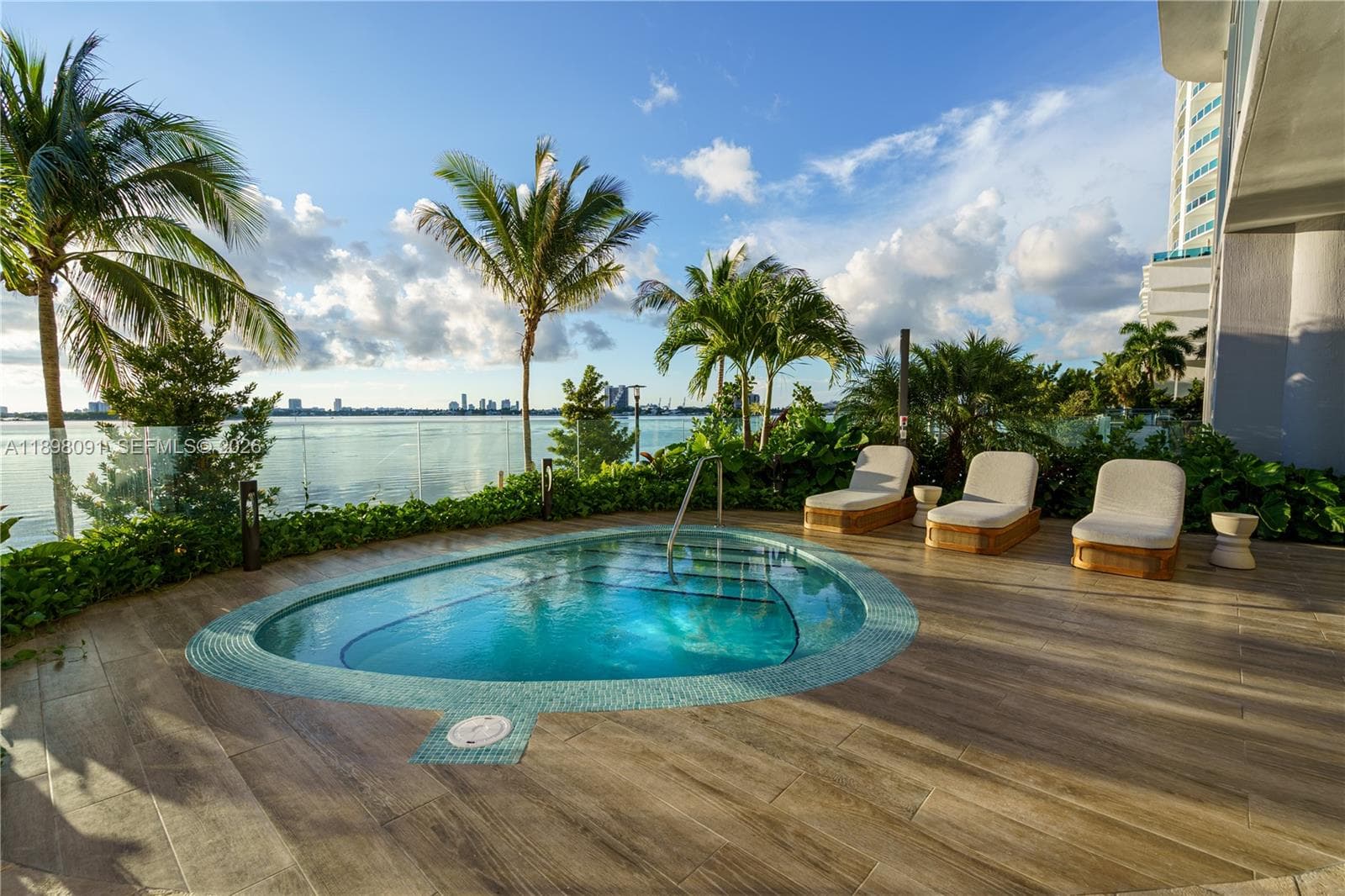 700 NE 24th St # 4002, Miami FL 33137 photo 4