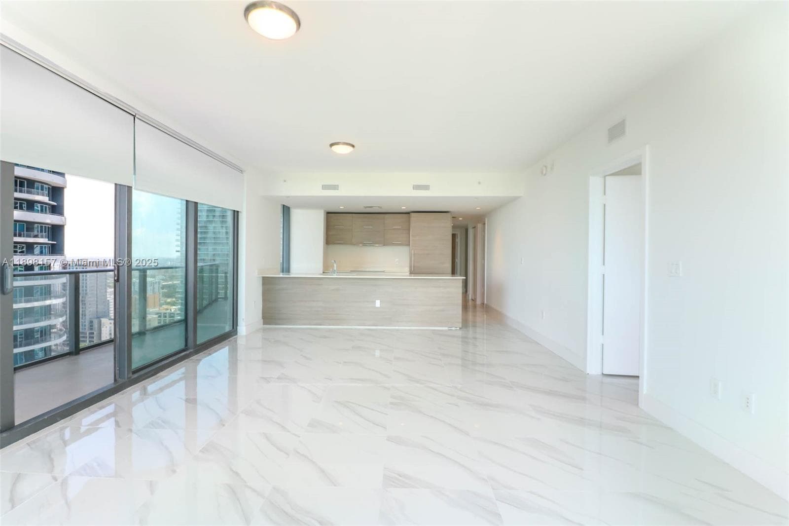 1300 S miami # 2706, Miami FL 33130 photo 3