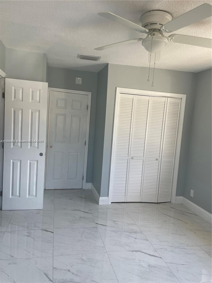1230 NE 148th St, Miami FL 33161 photo 5