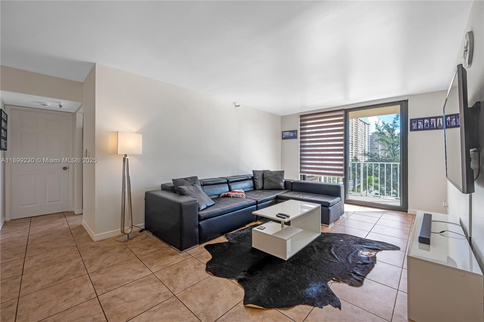 290 174th St # 511, Sunny Isles Beach, FL 33160