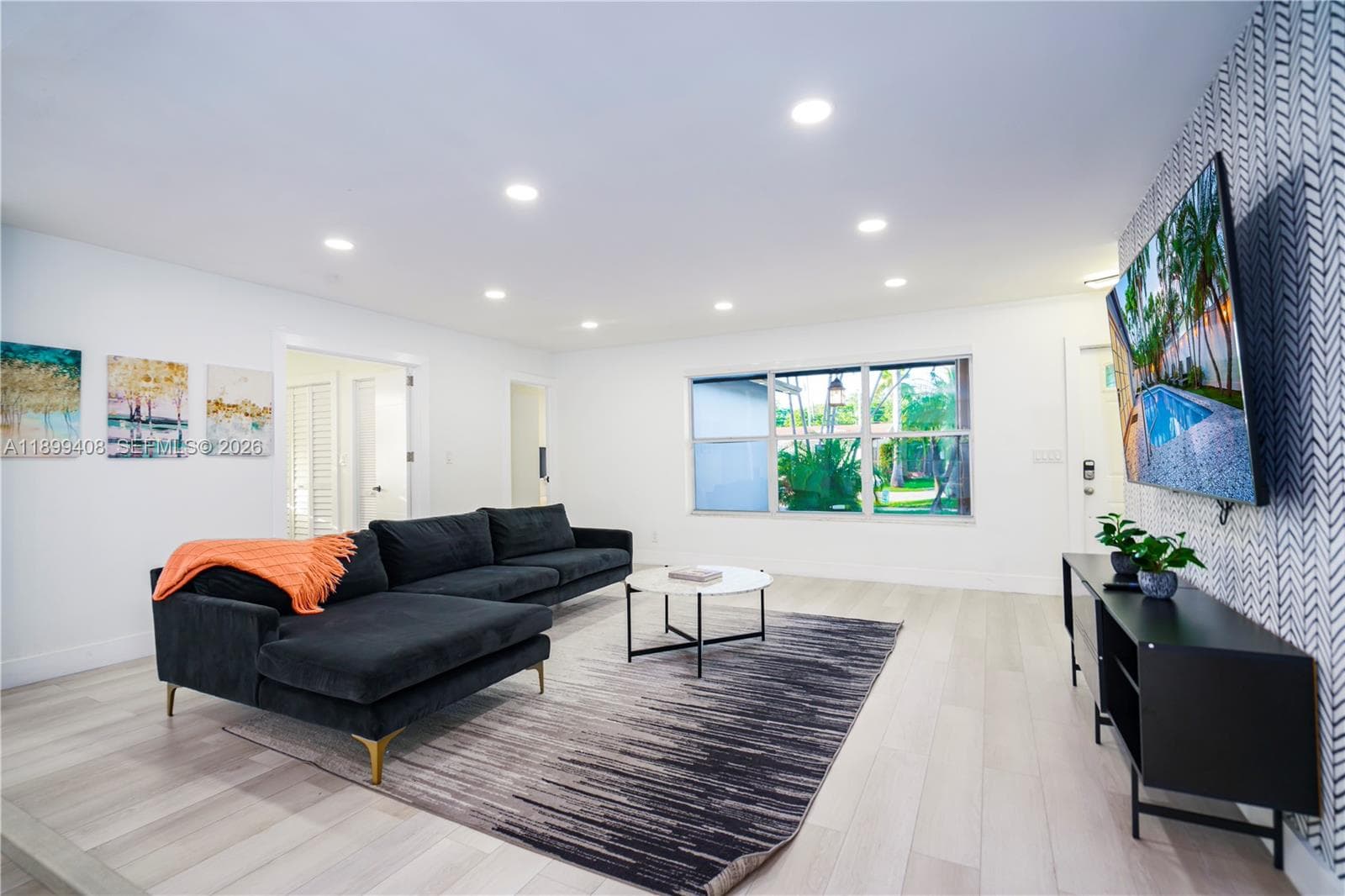 1244 Garfield St, Hollywood FL 33019 photo 4