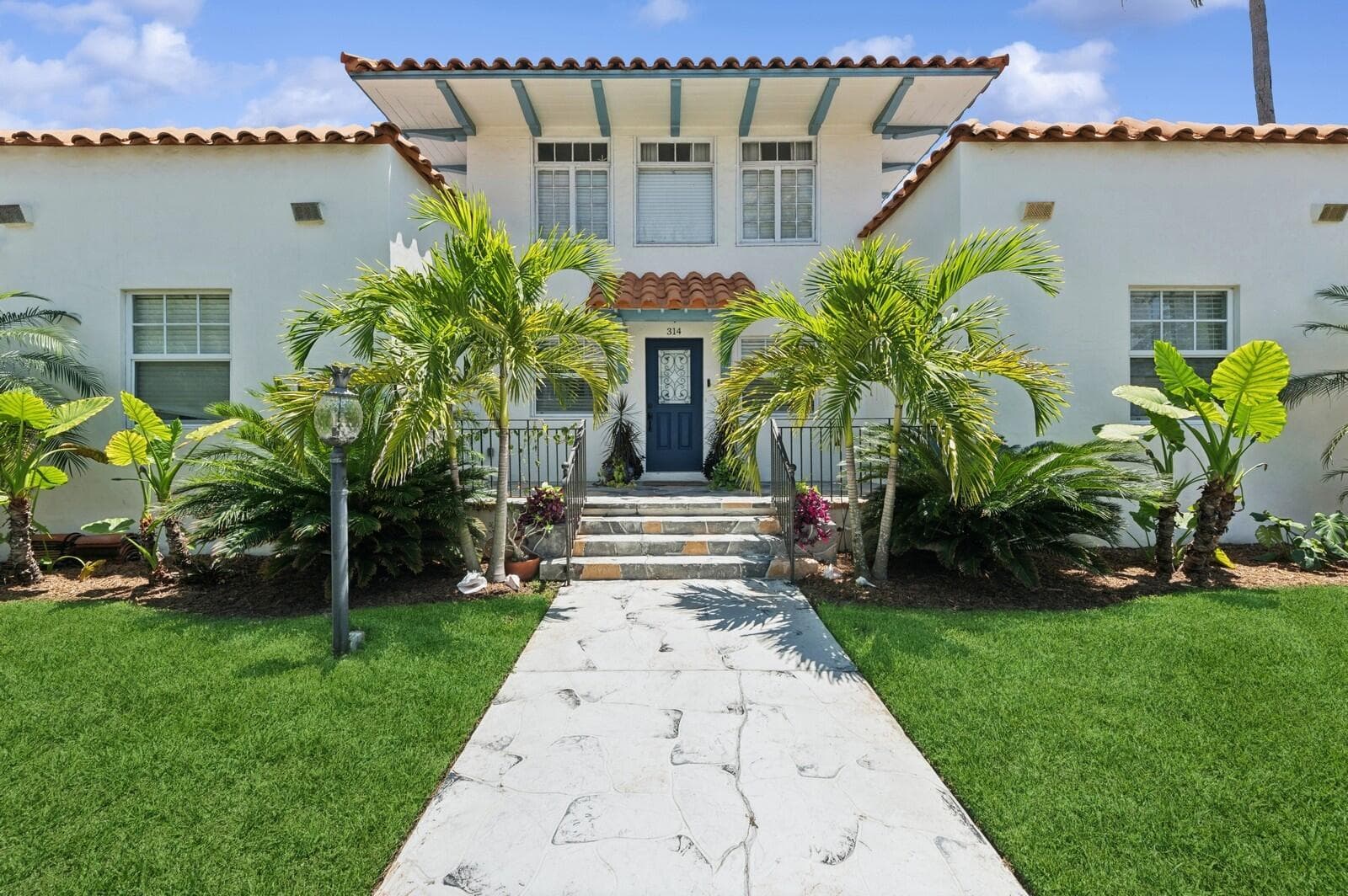 310 Almeria Road, West Palm Beach FL 33405 photo 4