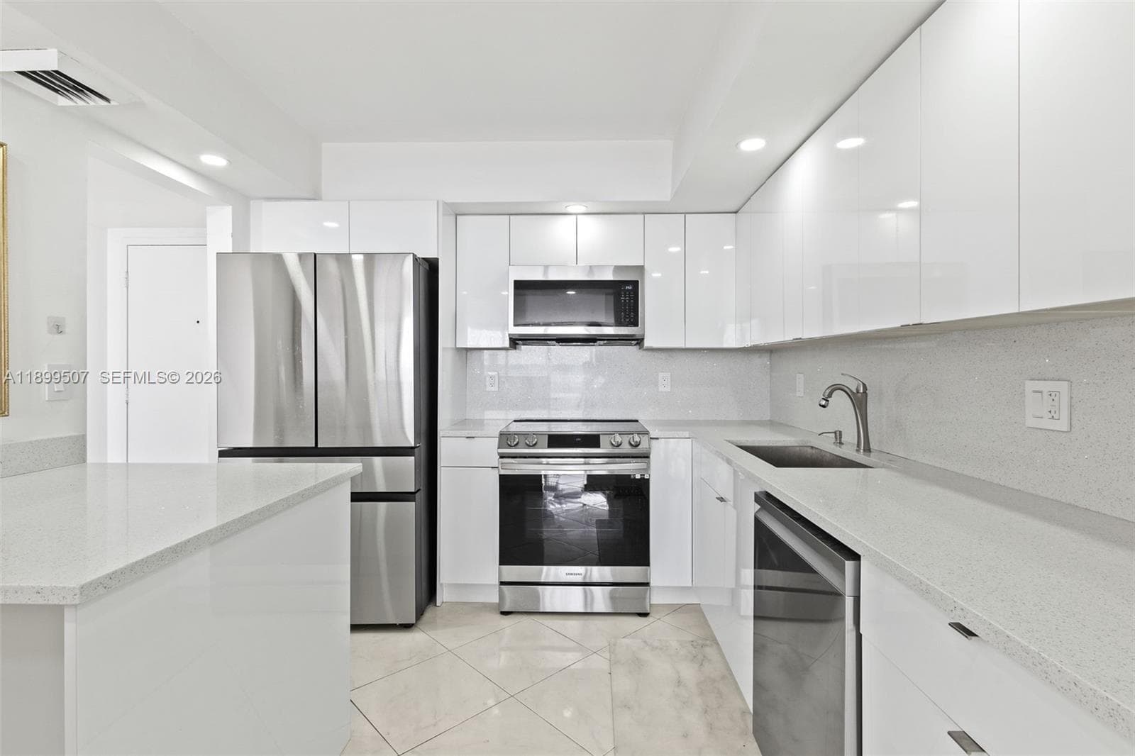 18021 Biscayne Blvd # 1003, Aventura FL 33160 photo 3