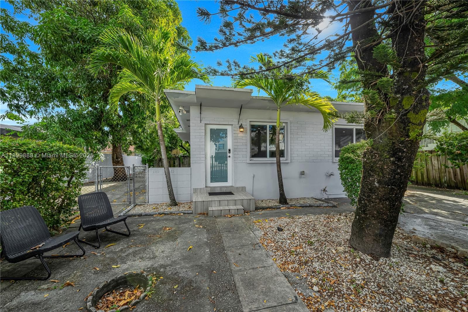 3181 NW 5th Ave, Miami FL 33127 photo 2