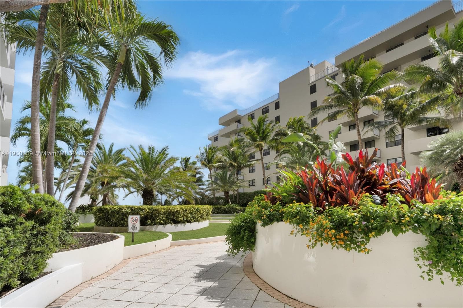 100 Lincoln Rd # 607, Miami Beach FL 33139 photo 3