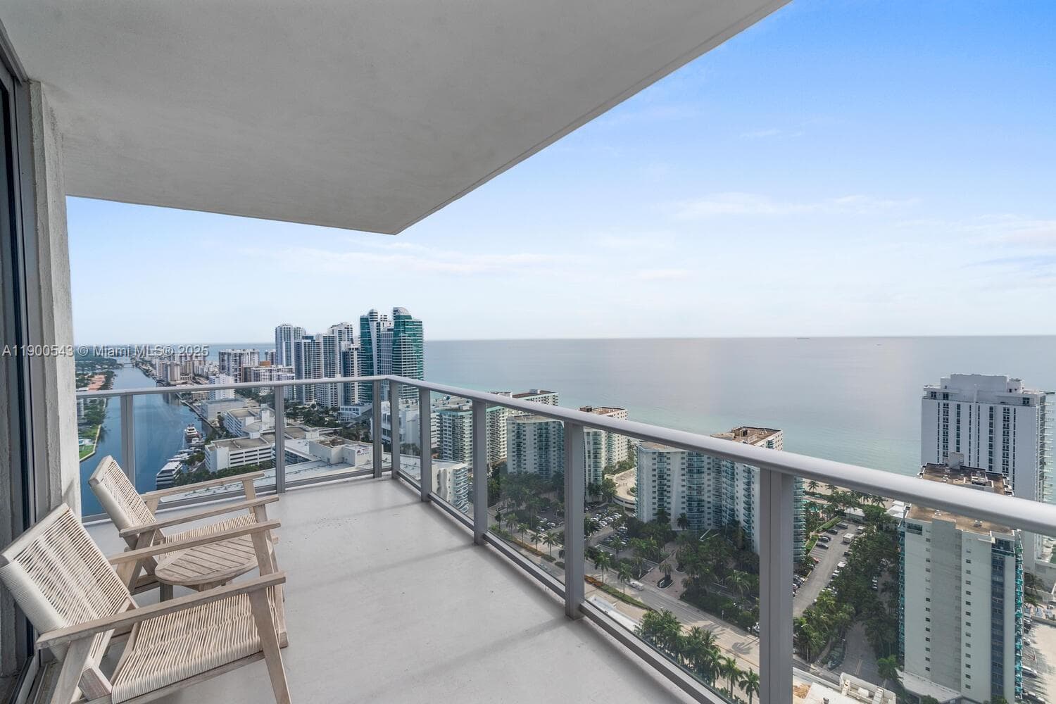 4010 S Ocean Dr # R2501, Hollywood, FL 33019