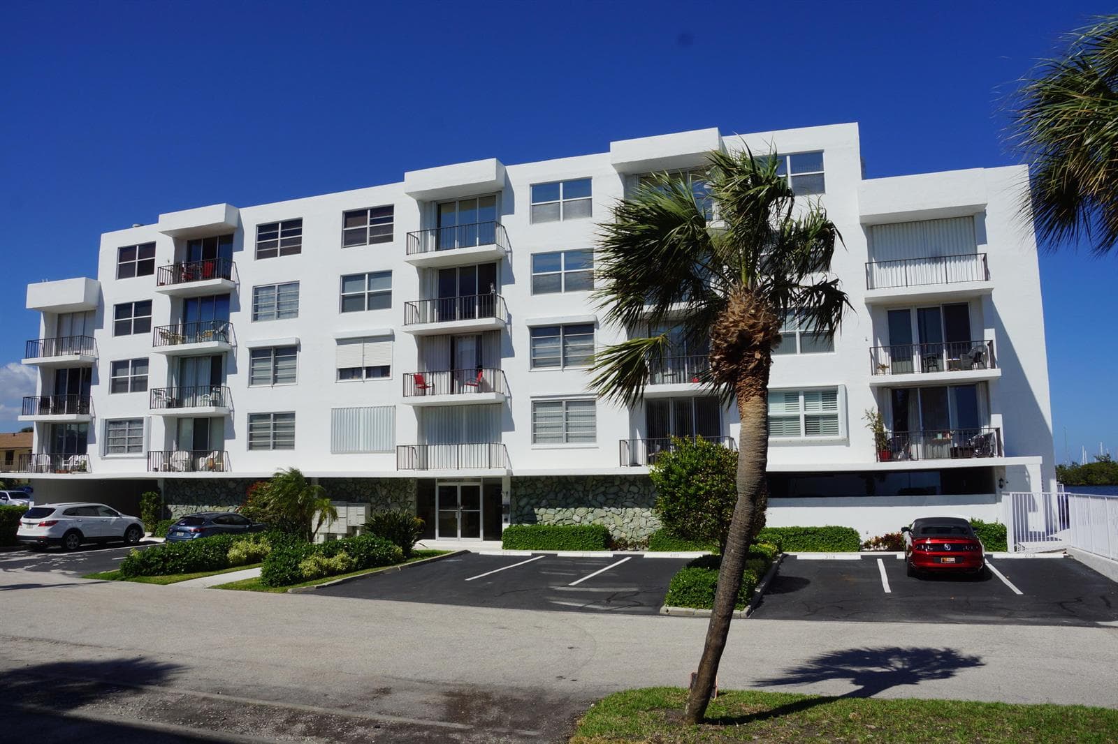 301 Croton Avenue # 406, Lantana FL 33462 photo 2