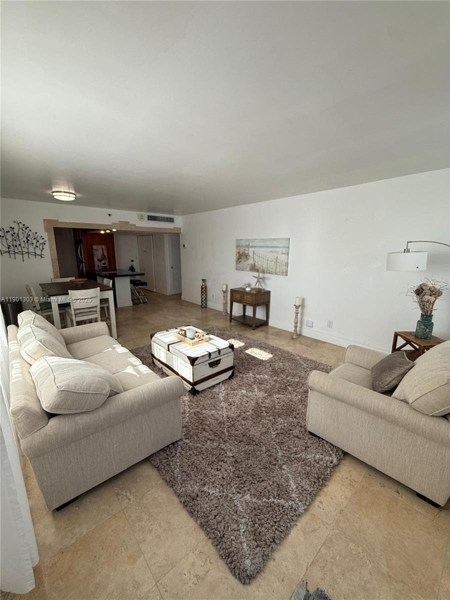 100 Lincoln Rd # 1111, Miami Beach FL 33139 photo 3