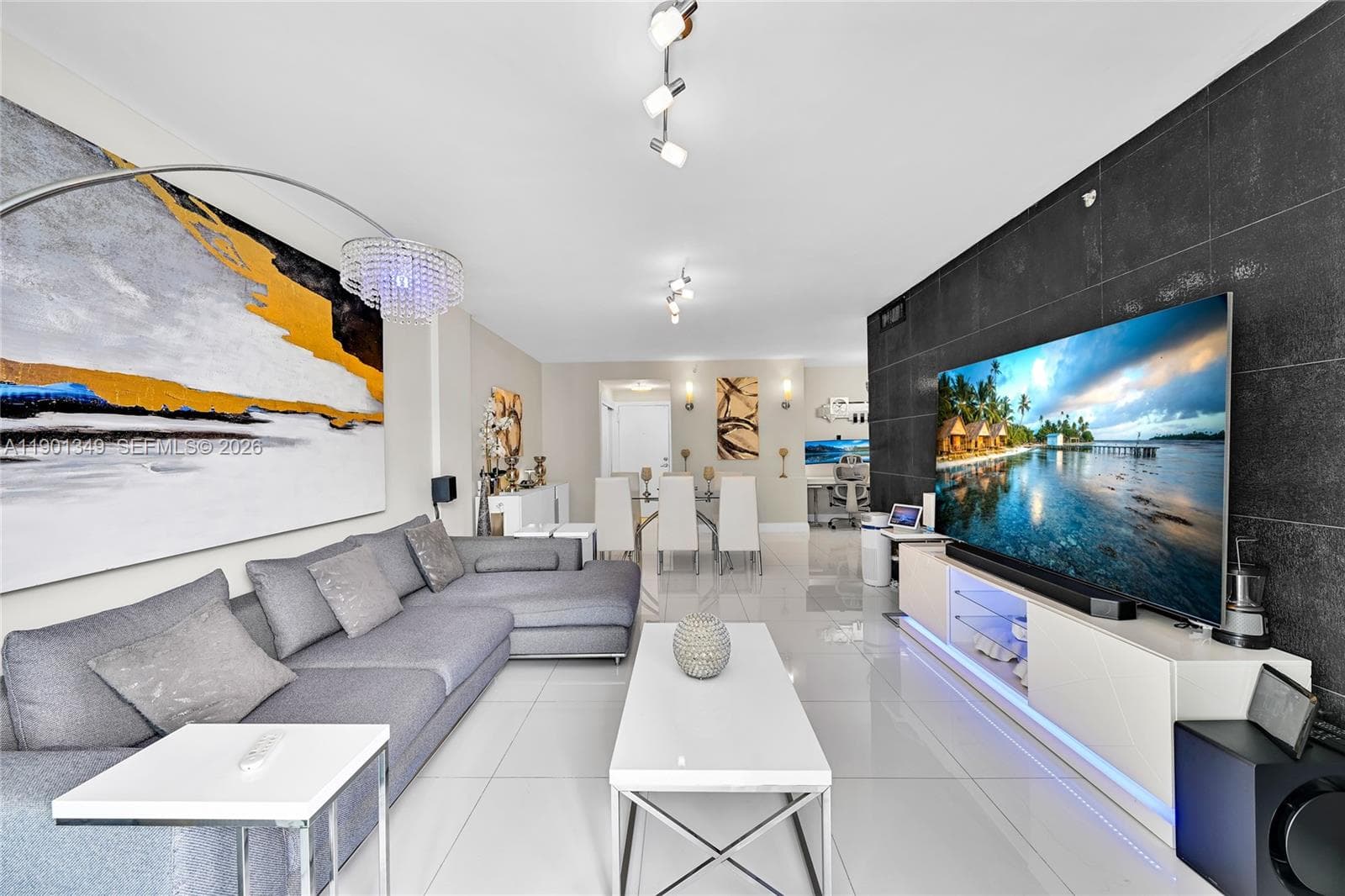 3001 S Ocean Dr # 1513, Hollywood FL 33019