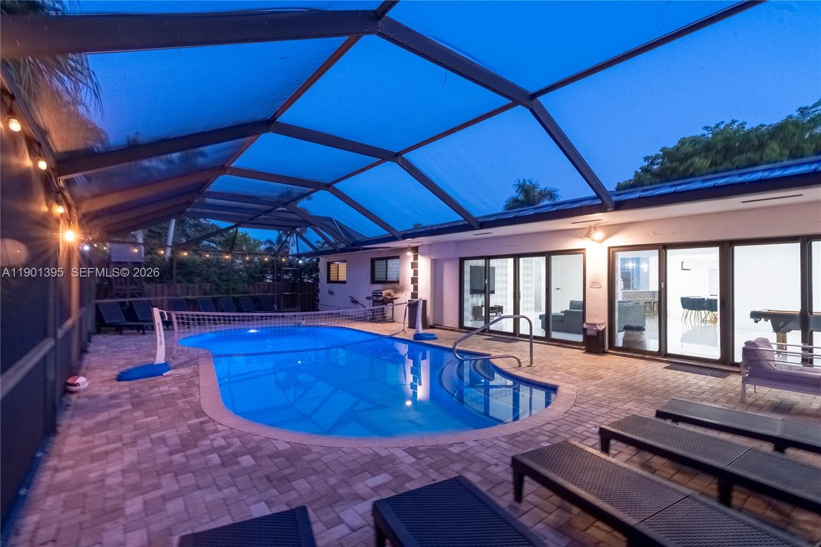 1141 N Northlake Dr, Hollywood FL 33019 photo 3