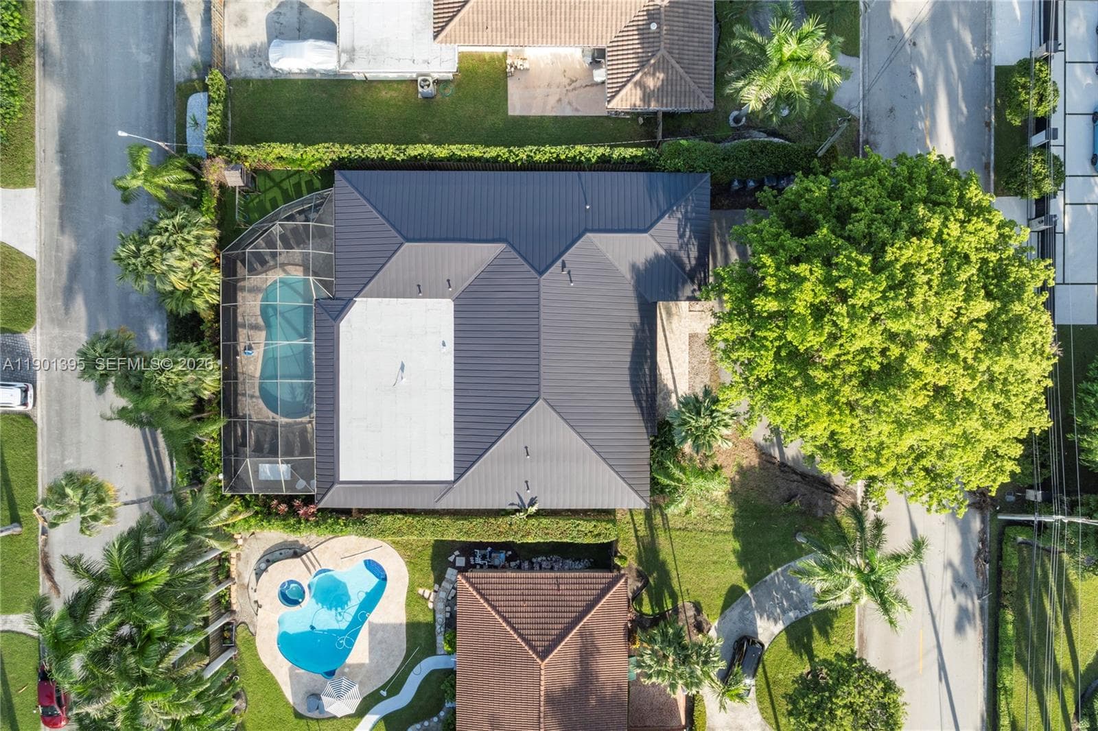 1141 N Northlake Dr, Hollywood FL 33019 photo 5