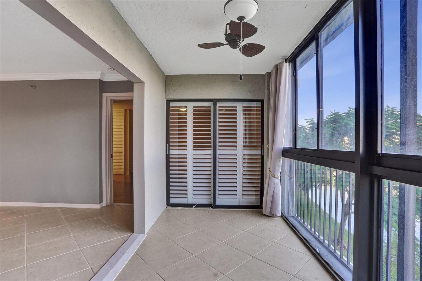 2334 S Cypress Bend Drive # 304, Pompano Beach FL 33069 photo 4