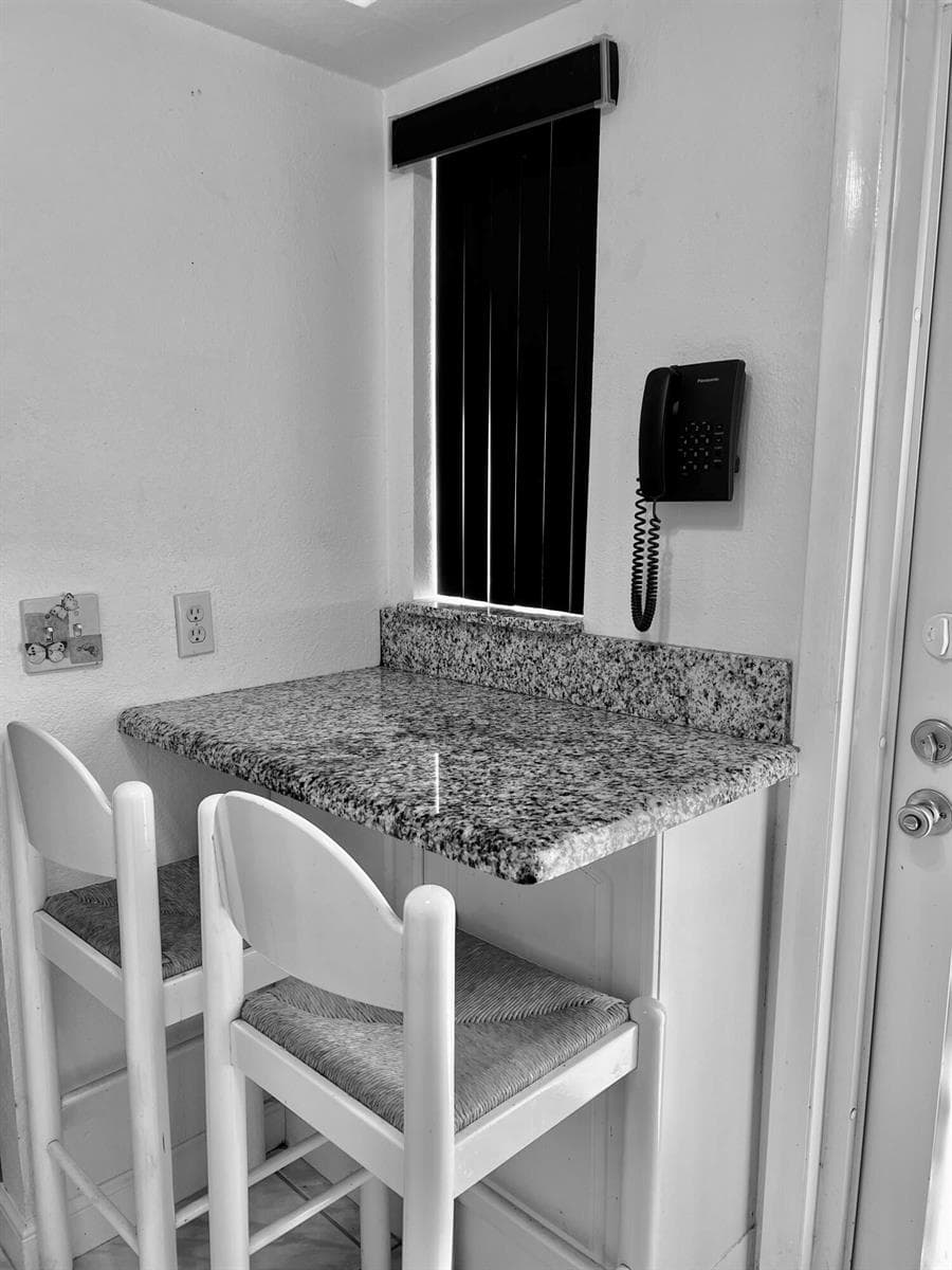 2161 NE 1st Court # 102, Boynton Beach FL 33435 photo 2