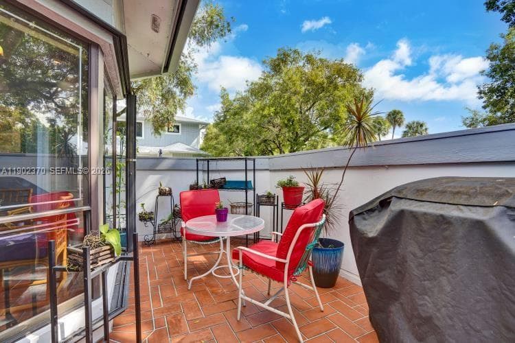 10026 NW 52nd Ter, Doral FL 33178 photo 4