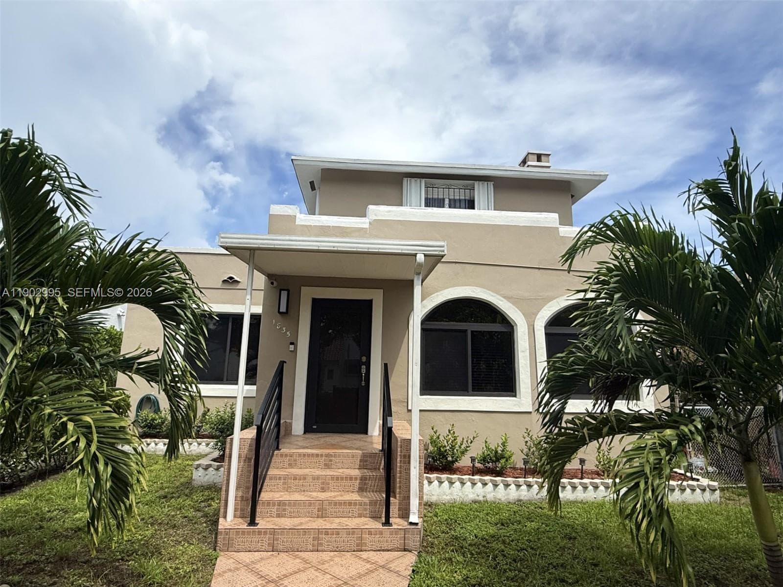 1835 SW 10th St, Miami FL 33135 photo 2