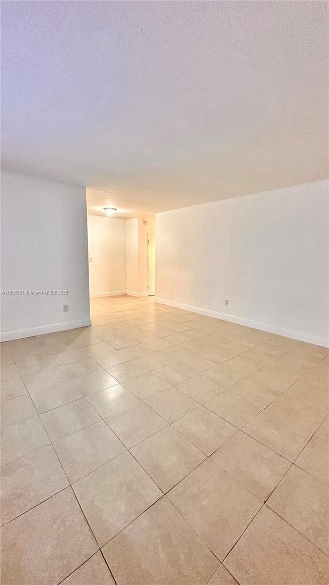 1955 Normandy Dr # 2, Miami Beach FL 33141 photo 3