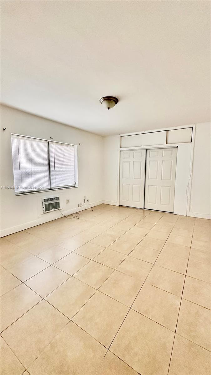 1955 Normandy Dr # 2, Miami Beach FL 33141 photo 4