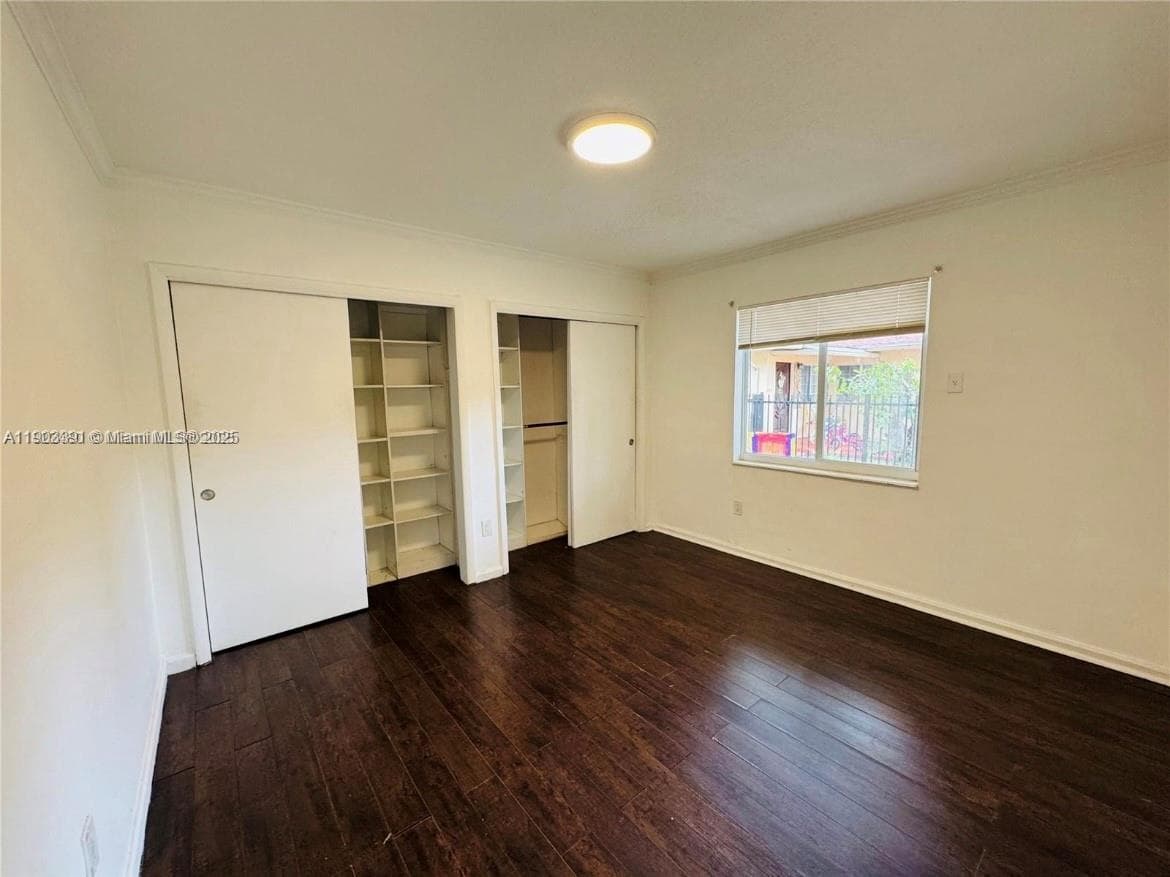 2540 NE 181st St, North Miami Beach FL 33160 photo 3