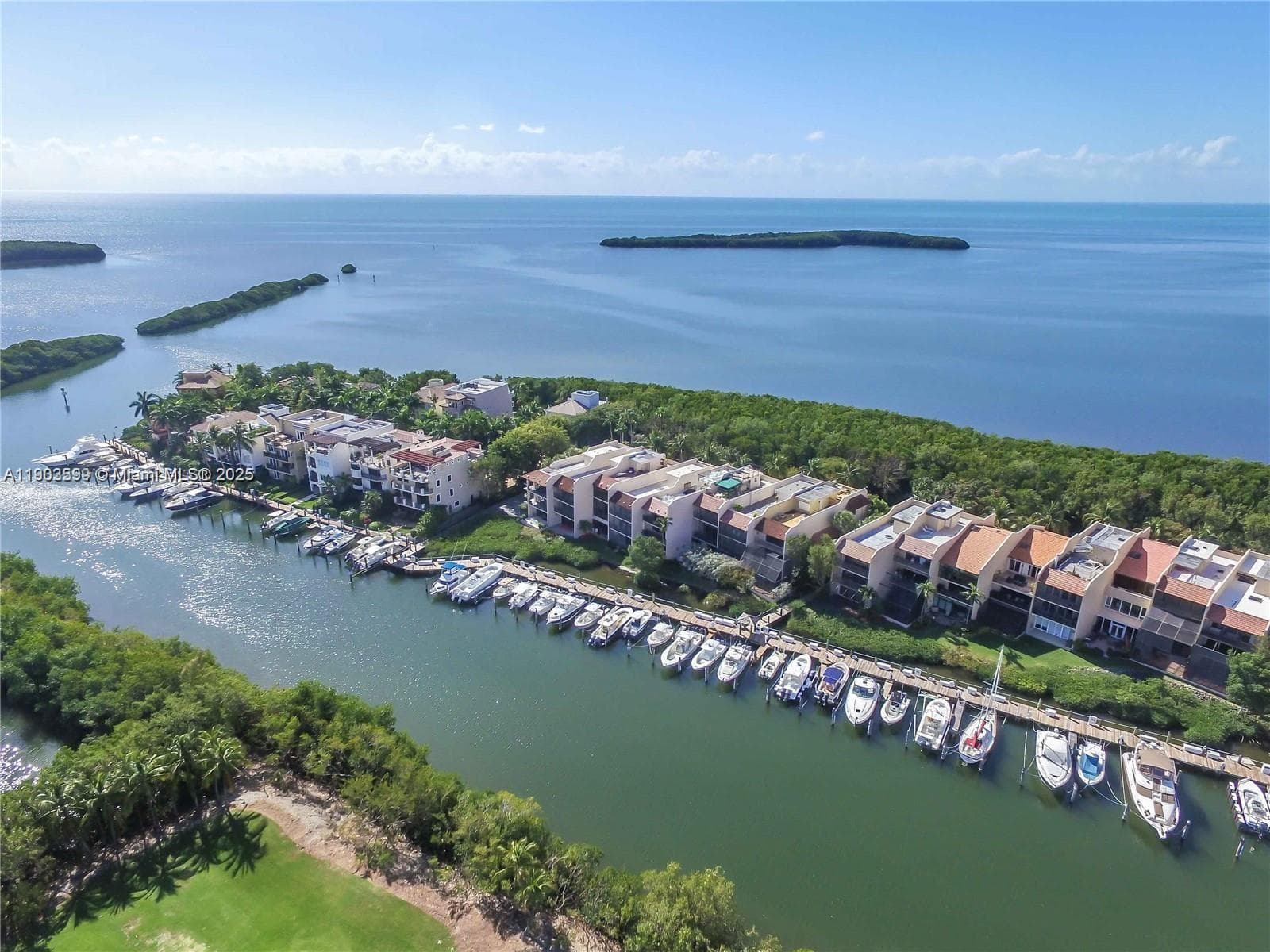 5863 Paradise Point Dr, Palmetto Bay FL 33157 photo 2