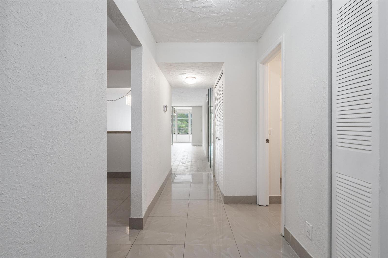 2551 Aragon Boulevard # 406, Sunrise FL 33322 photo 4