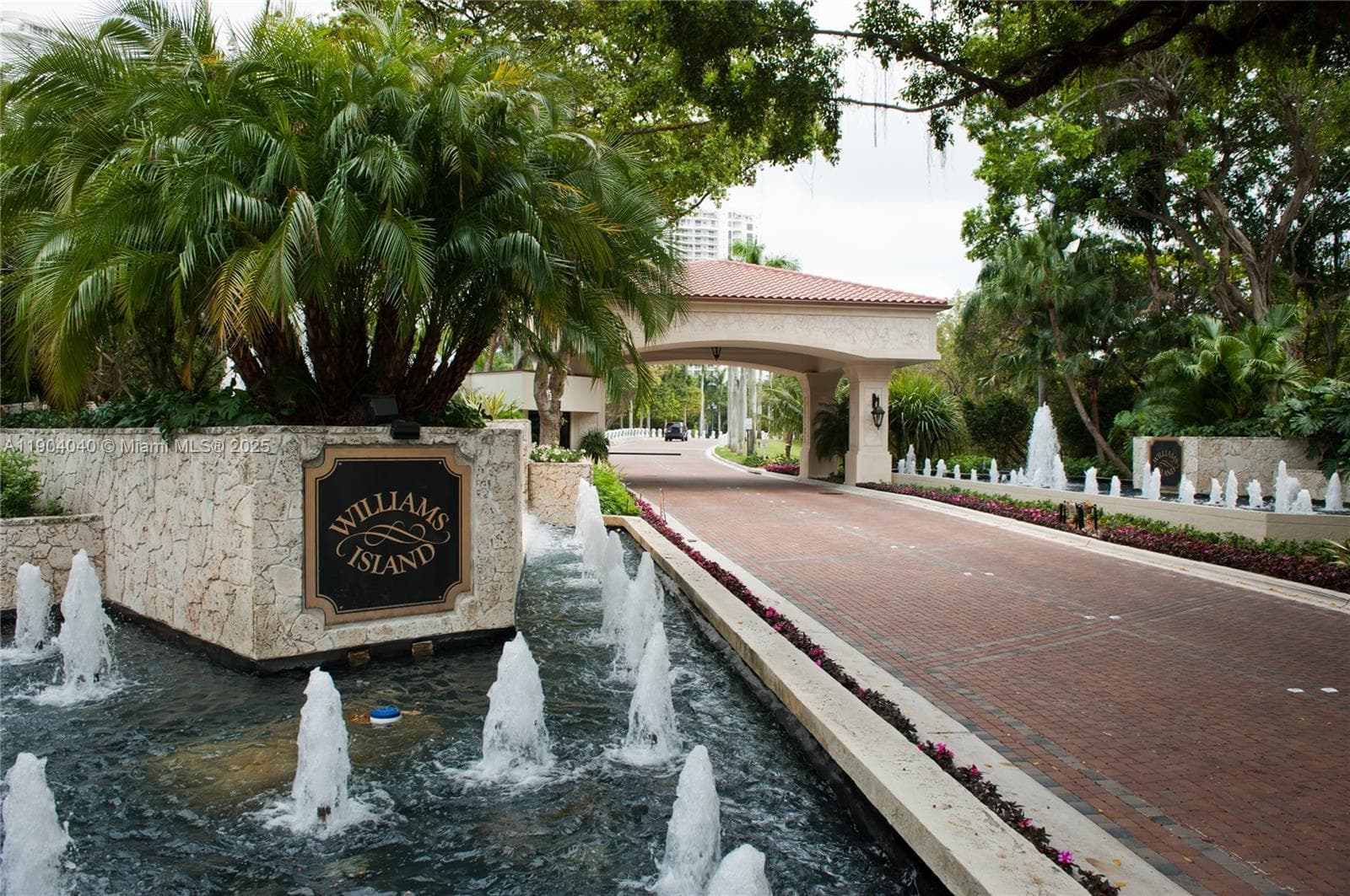 2000 Island Blvd # 609, Aventura FL 33160