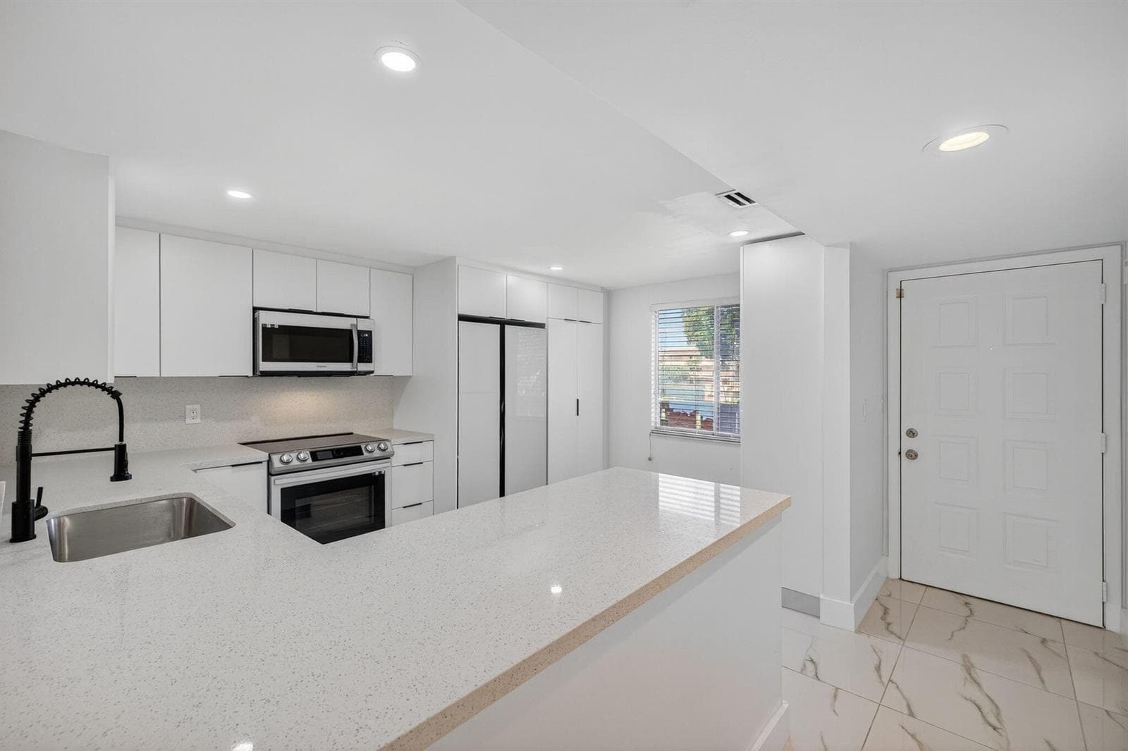 14375 Strathmore Lane # 303, Delray Beach FL 33446 photo 2