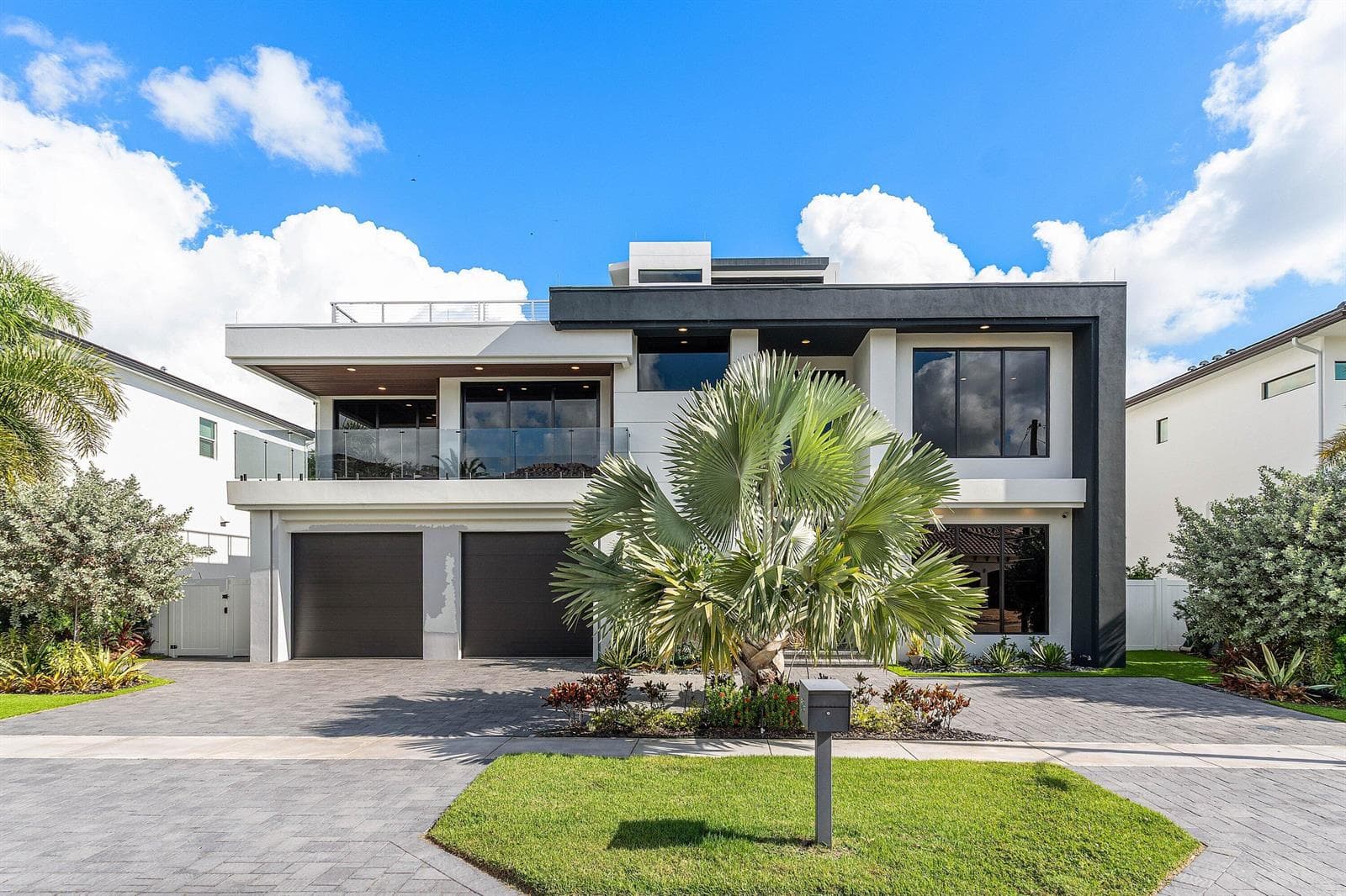 245 NE 6th Court, Boca Raton FL 33432 photo 2