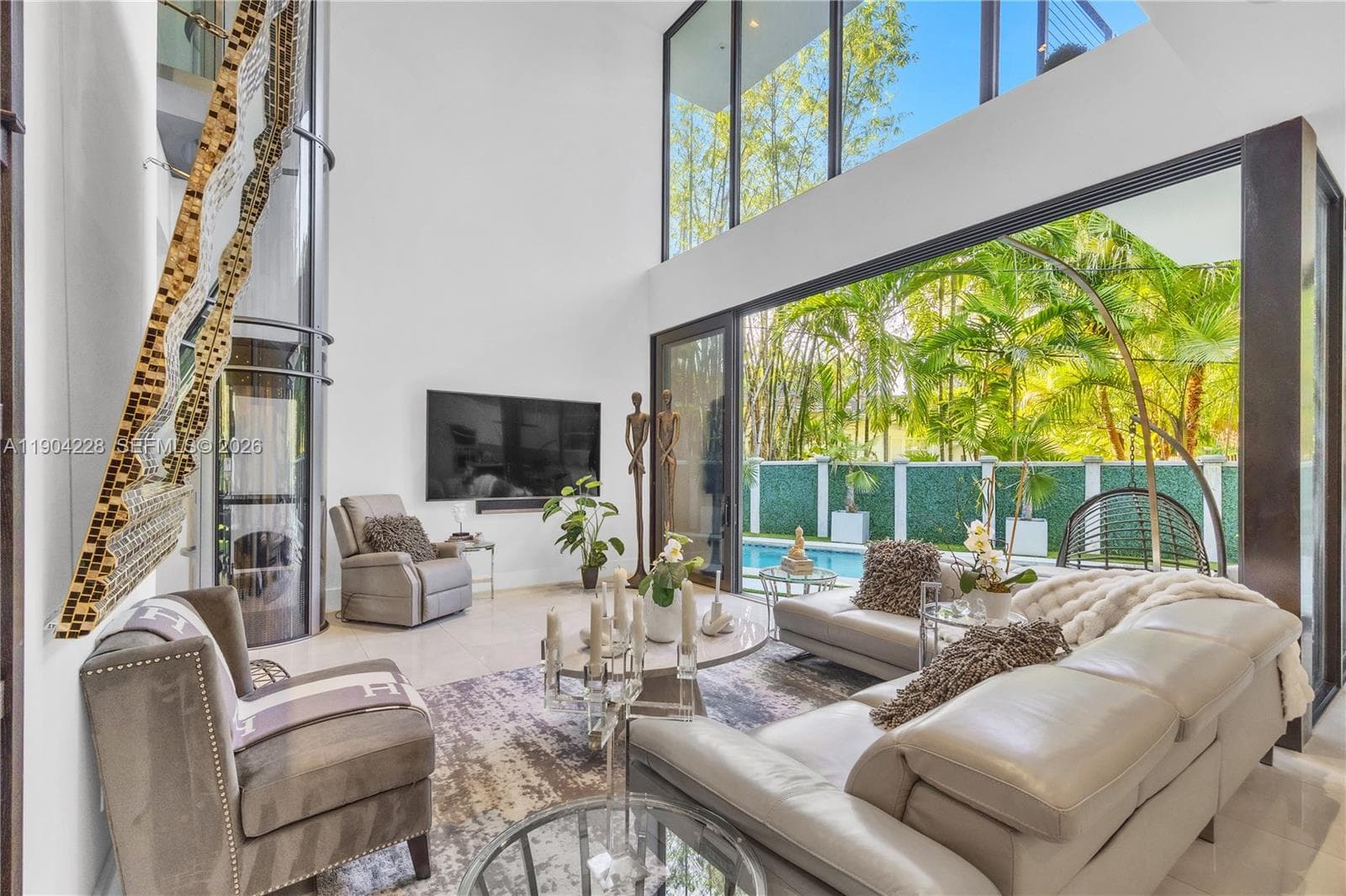 3764 Carmen Ct, Miami FL 33133 photo 3