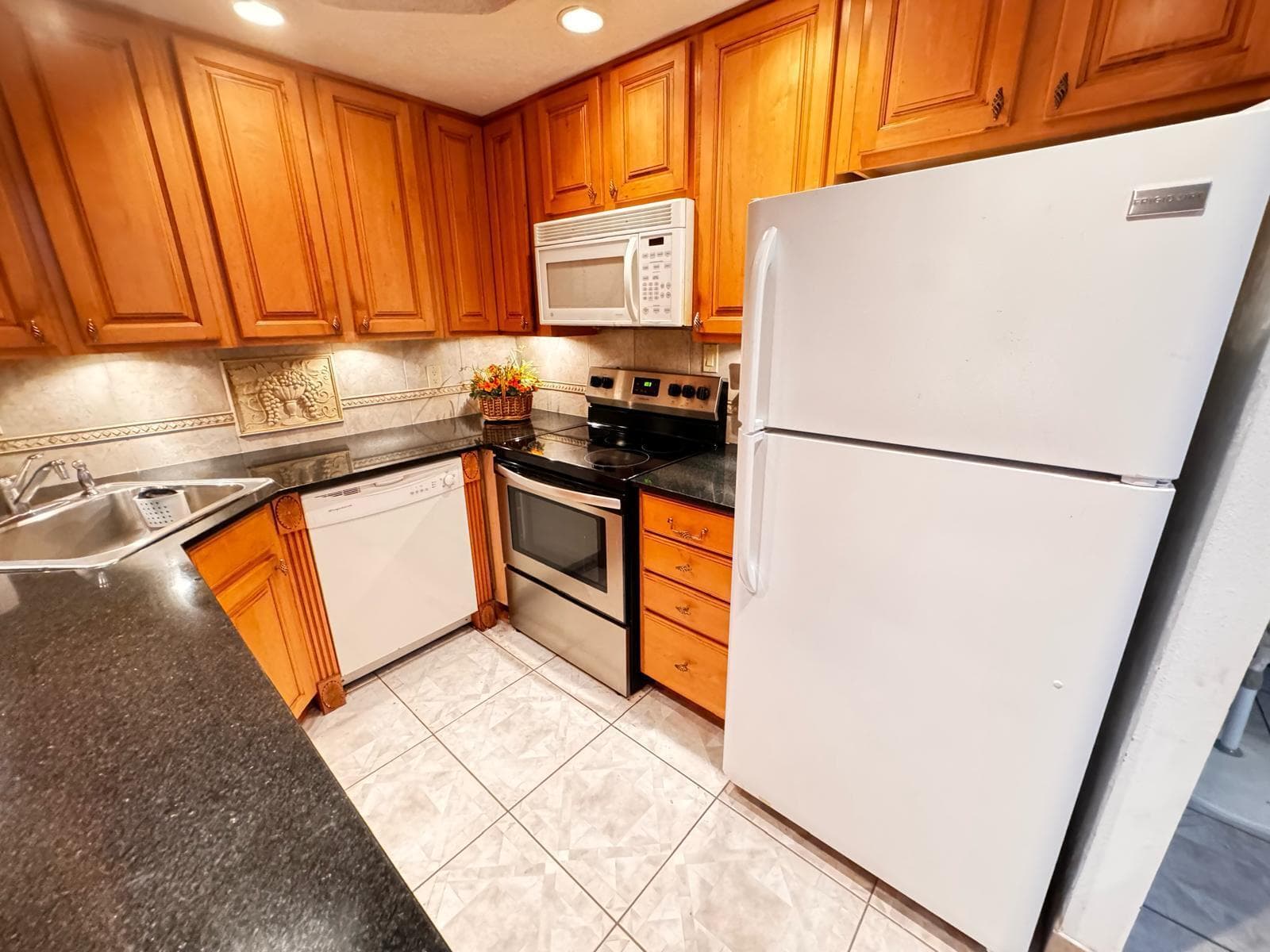 280 Flanders # F, Delray Beach FL 33484 photo 4