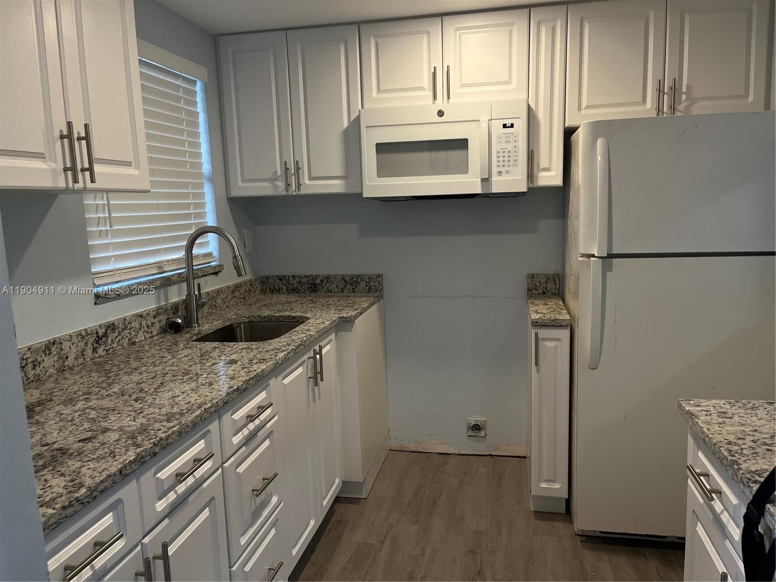 10466 Sunrise Lakes Blvd # 108, Sunrise FL 33322 photo 4