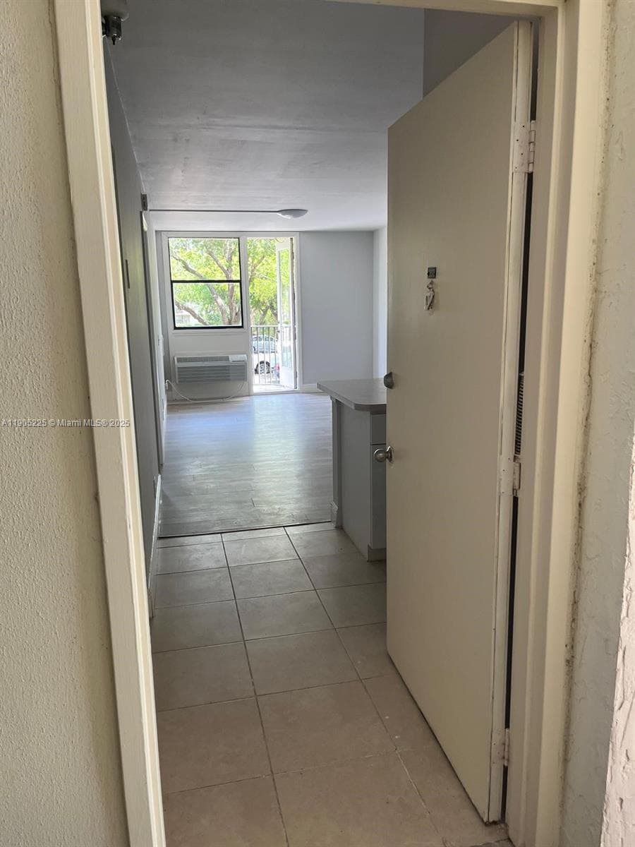 2701 Riverside Dr # B, Coral Springs FL 33065 photo 2