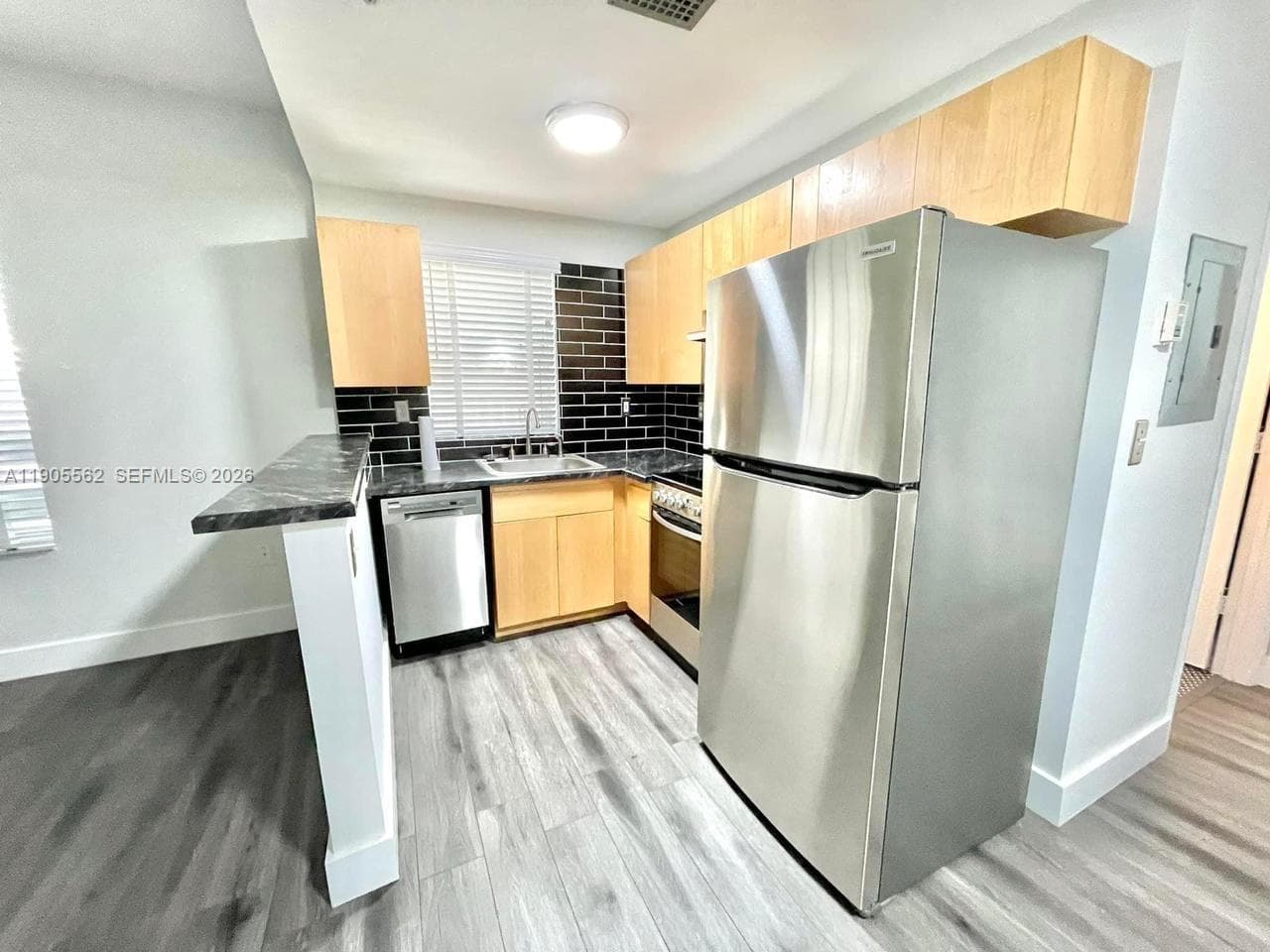 1542 Drexel Ave # 107, Miami Beach FL 33139 photo 2